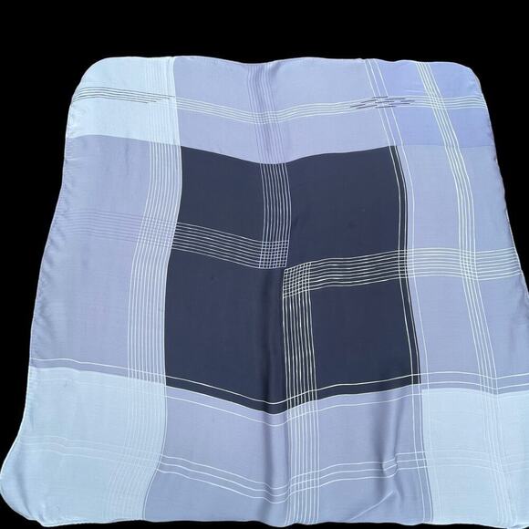 Halston Blue/Purple Geometric Pattern Signed Scarf - Picture 14 of 15